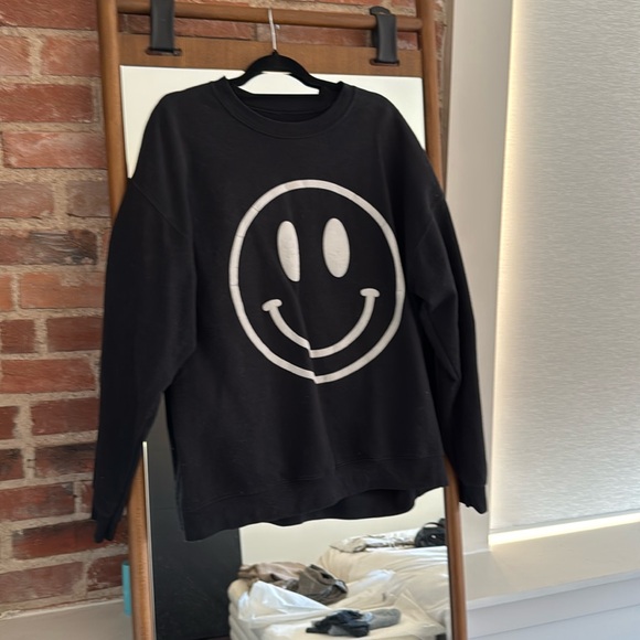Dressed in LALA oversized crew smiley the world needs your magic sweatshirt - Picture 3 of 5